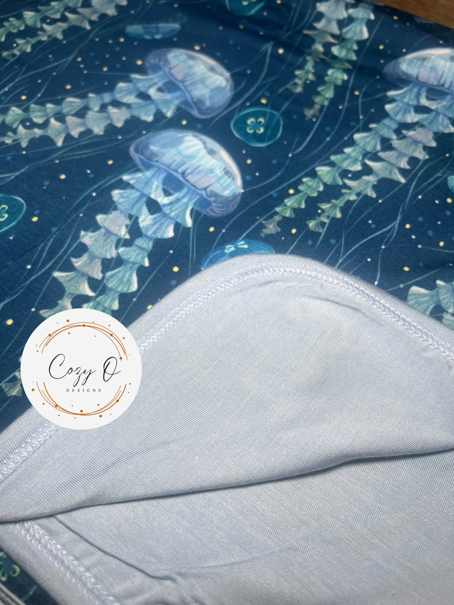 Jelly of the Sea RTS Bamboo Blanket